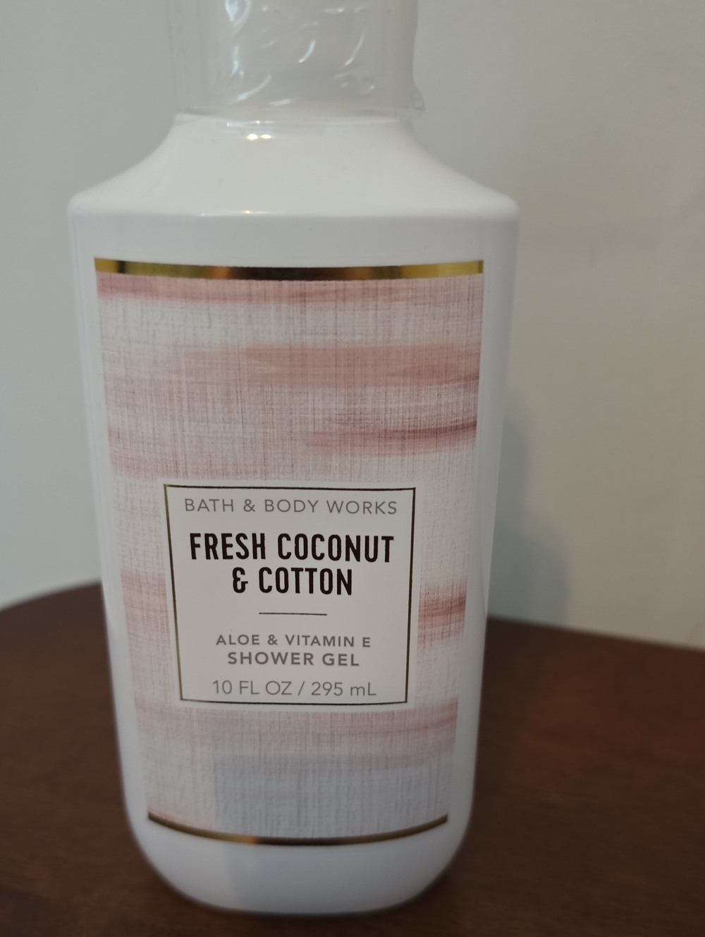 Bath & Body Works Fresh Coconut & Cotton Shower Gel
